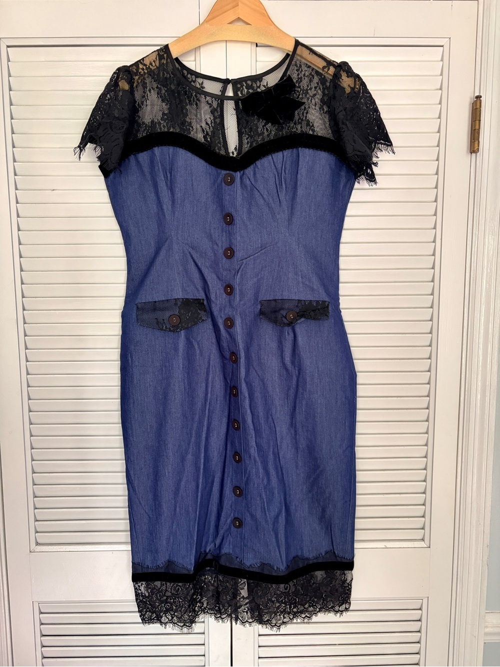 Blue Lace-Accent Button-Front Midi Dress